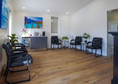 uxbridge dental specialists waiting room